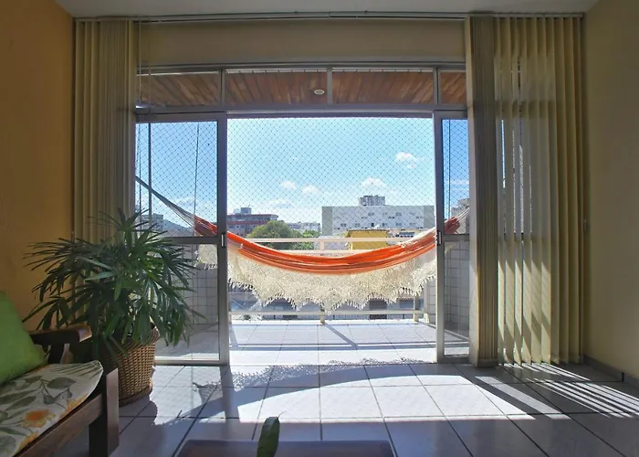 Amplo Apartamento Com Suites E Ar Refrigerado A 400 Metros Da Praia Do Forte