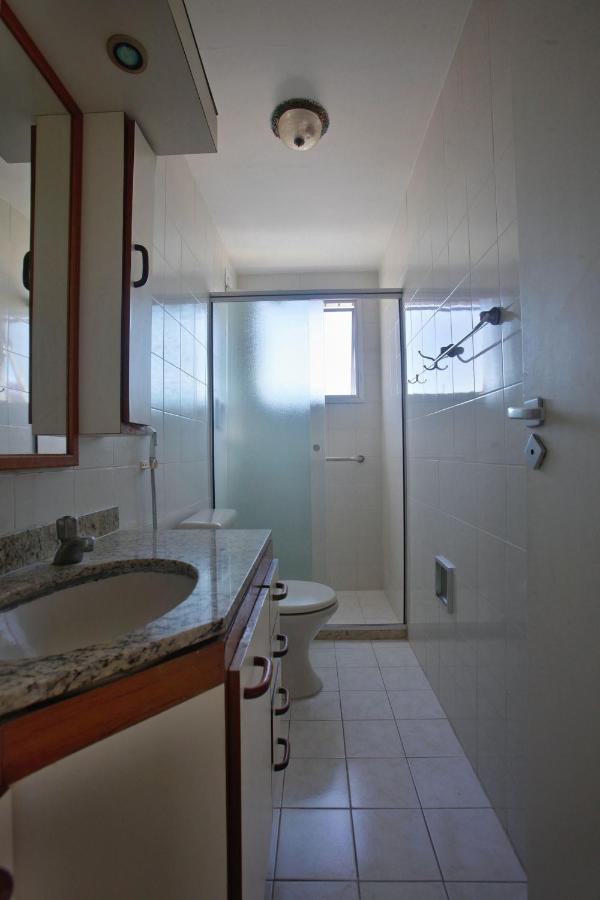 Apartment Amplo Com E Ar Refrigerado A 400 Metros Da Do *