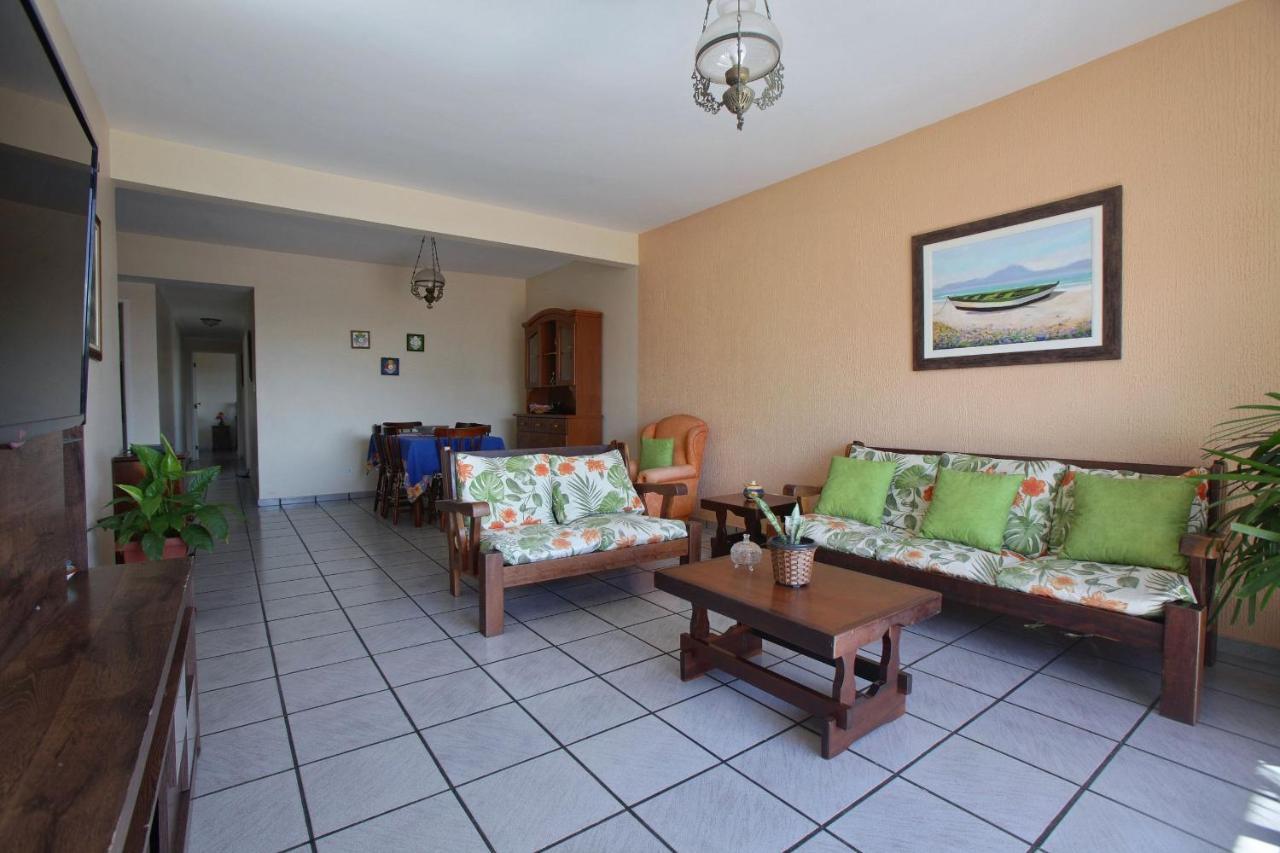 Apartment Amplo Com E Ar Refrigerado A 400 Metros Da Do