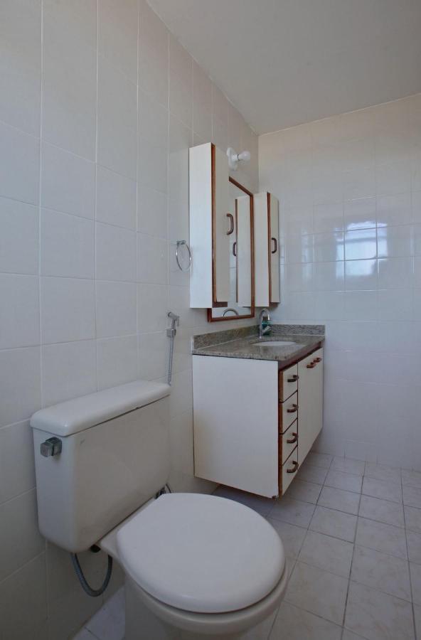 Amplo Com E Ar Refrigerado A 400 Metros Da Do Apartment