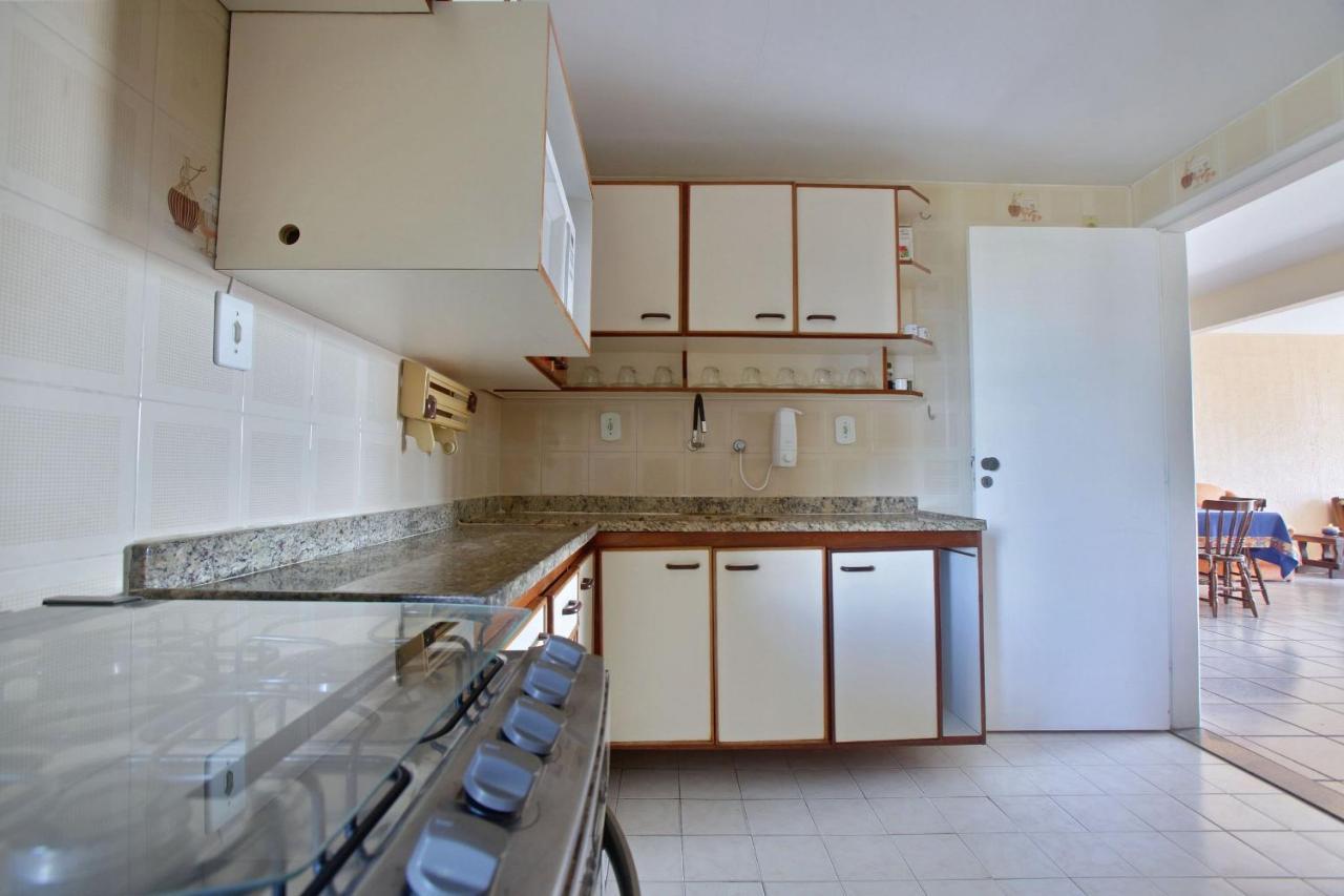 Apartment Amplo Com E Ar Refrigerado A 400 Metros Da Do *